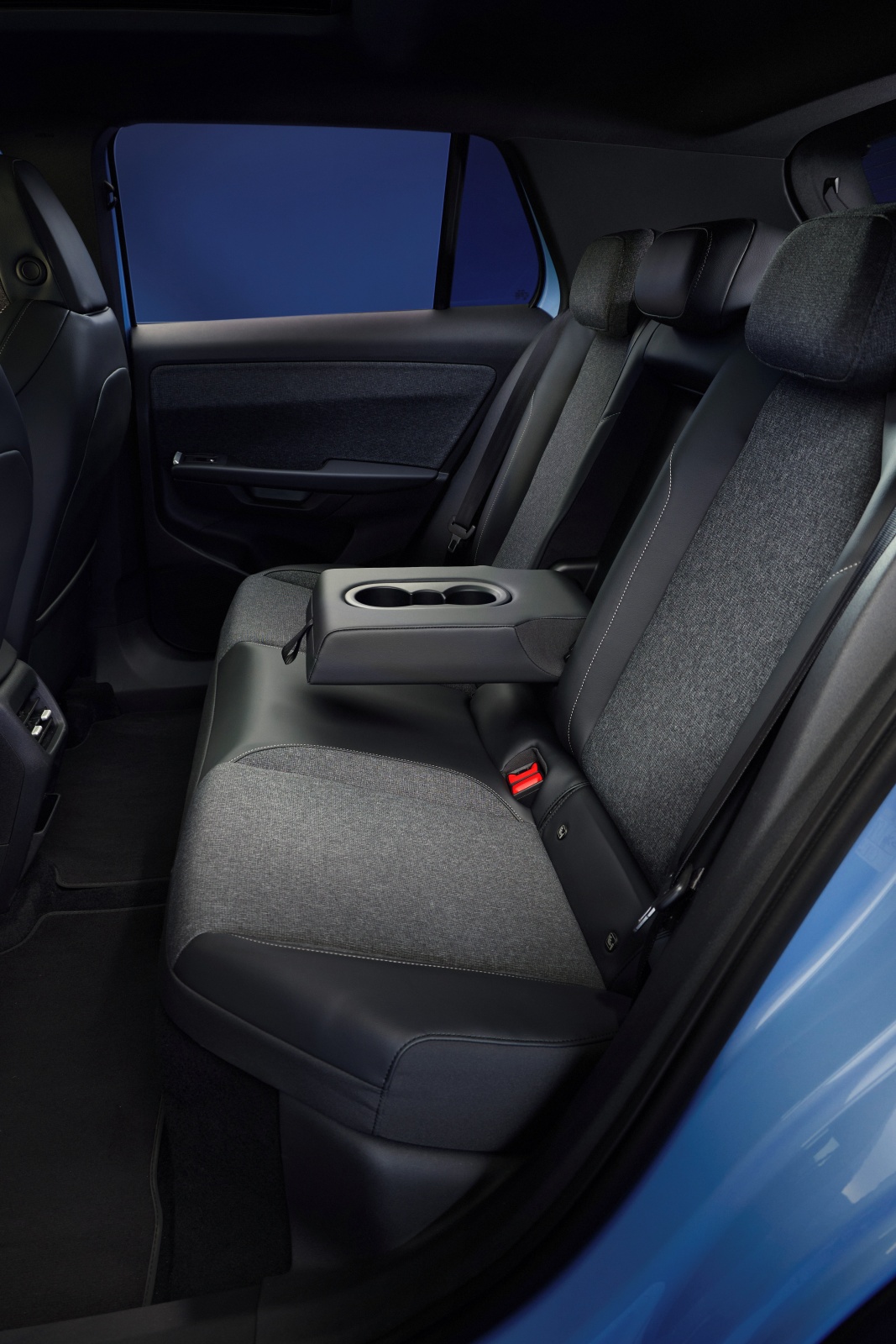 volkswagen-id-cross-kanapa