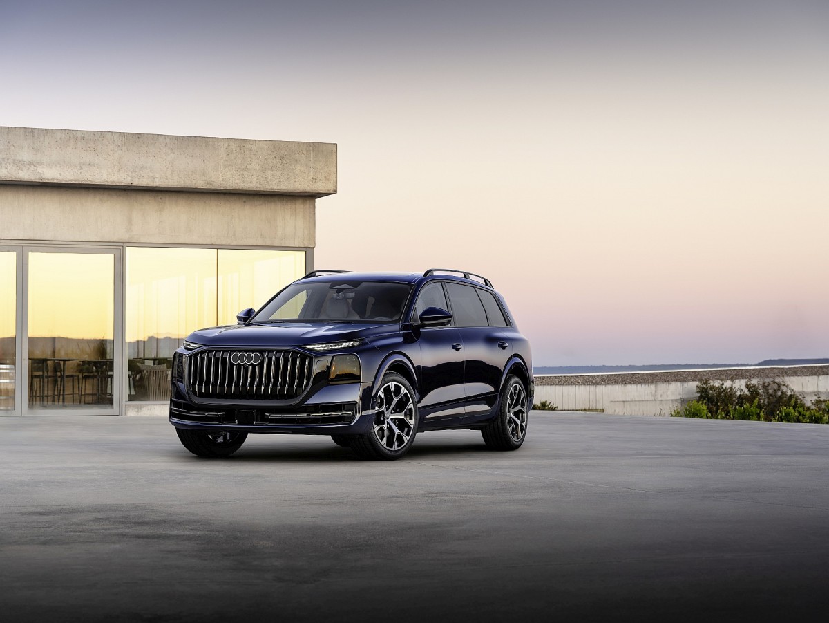 Audi Q9 (4)