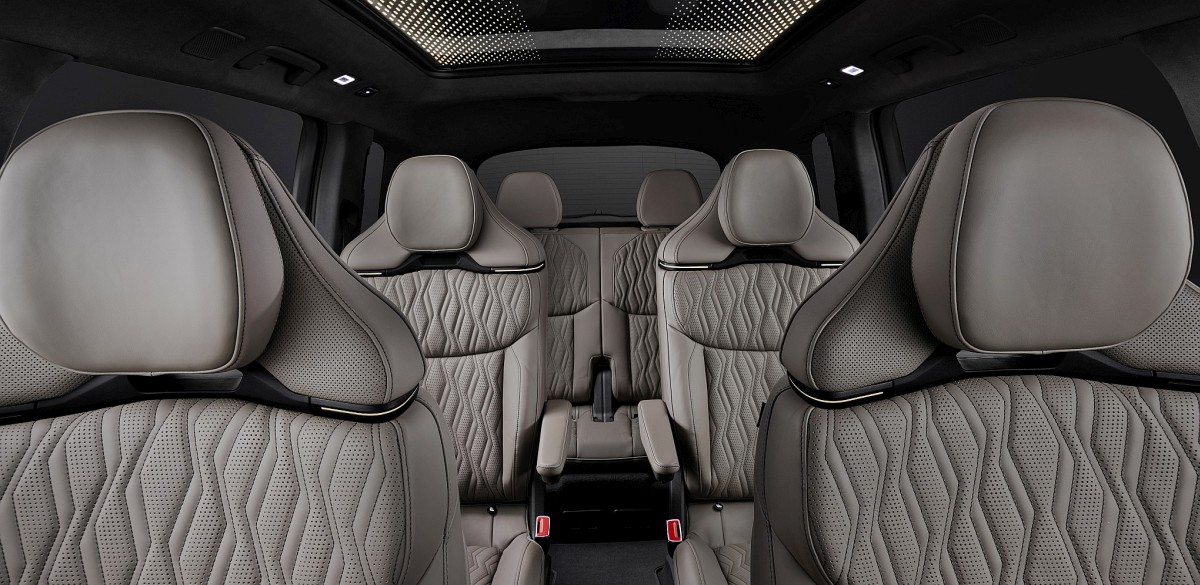 Audi Q9 (13)