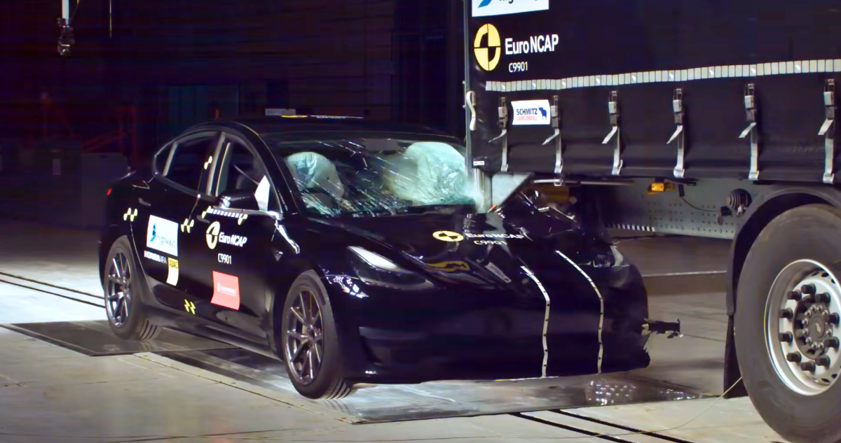 Auto osobowe kontra tył naczepy. Zatrważające wyniki testów przeprowadzonych przez Euro NCAP i ADAC