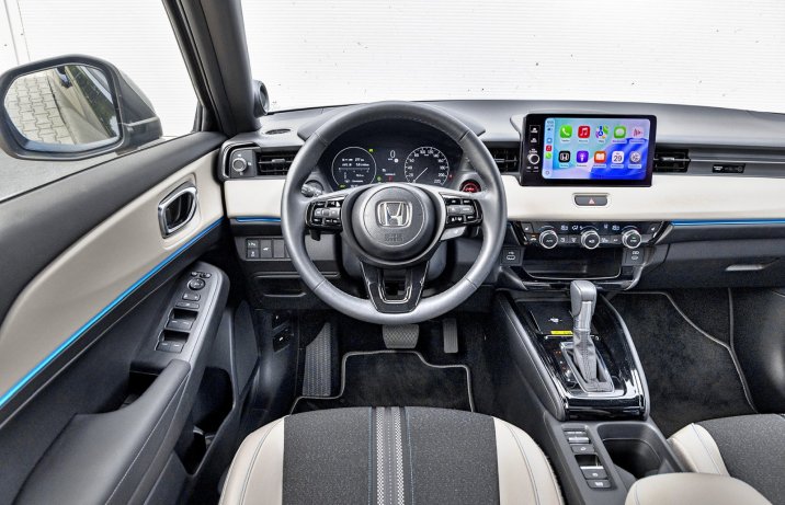 Honda HR-V 1.5 i-MMD e:HEV (2026) – test – kokpit / deska rozdzielcza