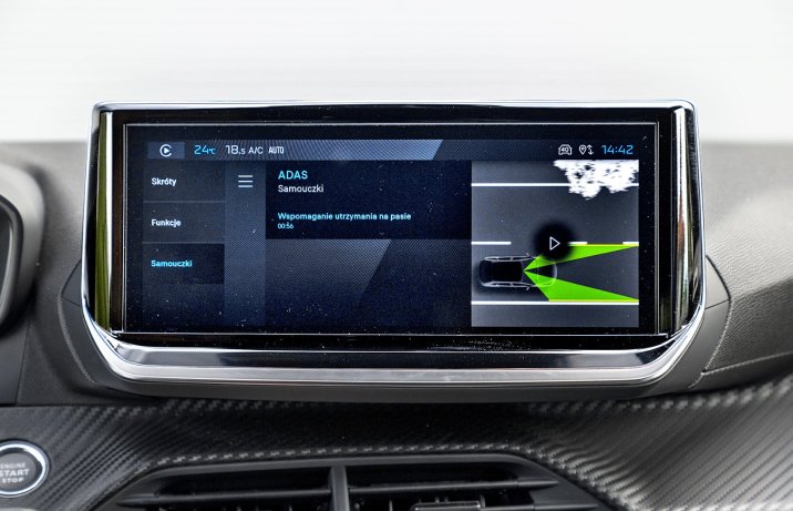 Peugeot 2008 Hybrid 145 e-DCS6 (2026) - test - menu systemów wsparcia