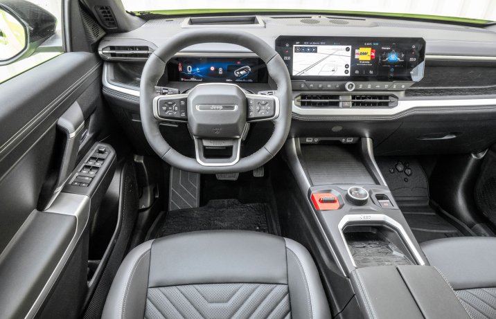 Jeep Compass - kokpit