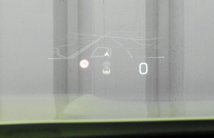 Jeep Compass - wyświetlacz head-up