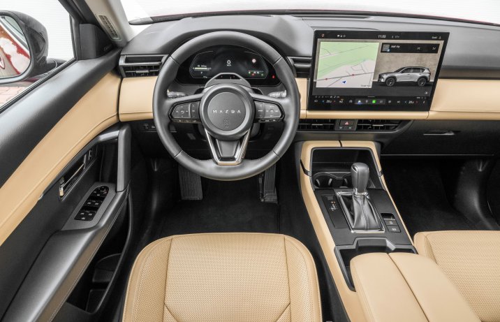 Mazda CX-5 - kokpit