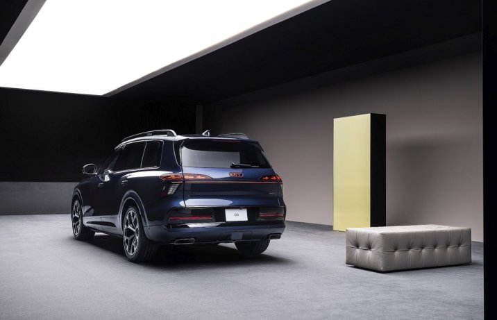 Audi Q9