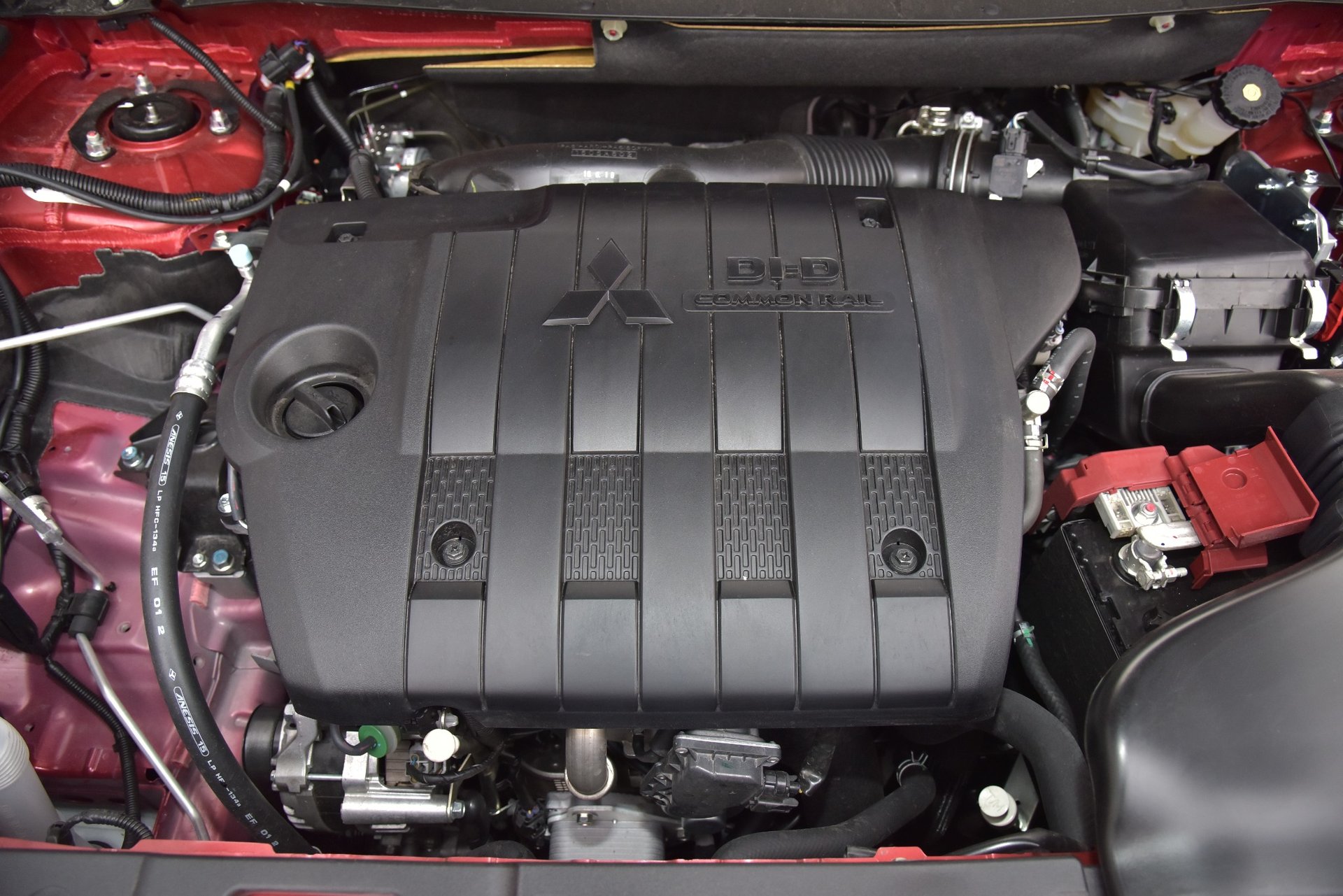 mitsubishi-outlander-iii-silnik-diesel-22-di-d