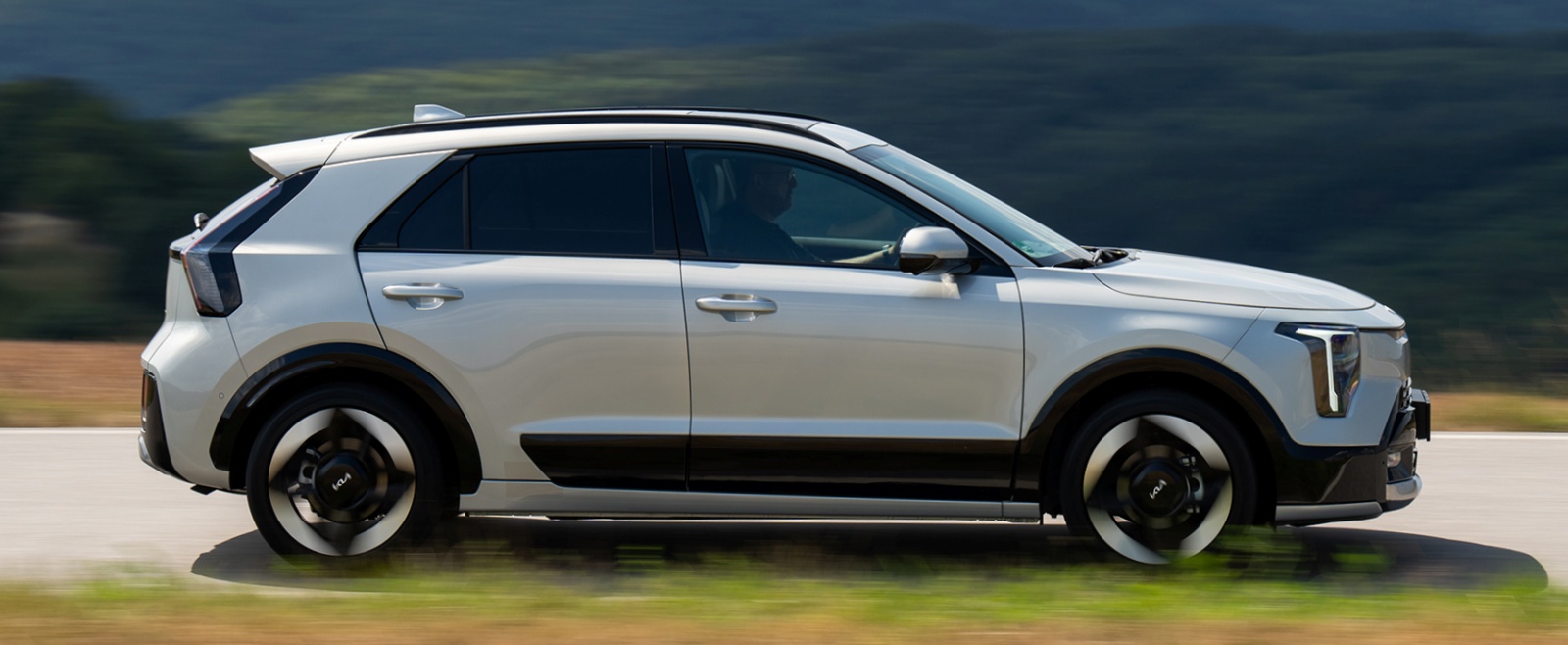 kia-niro-bok