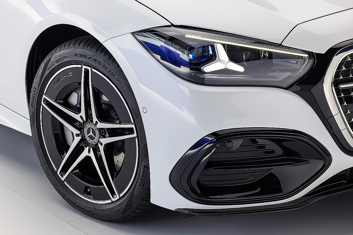 Nowy Mercedes klasy C 2027 (8)