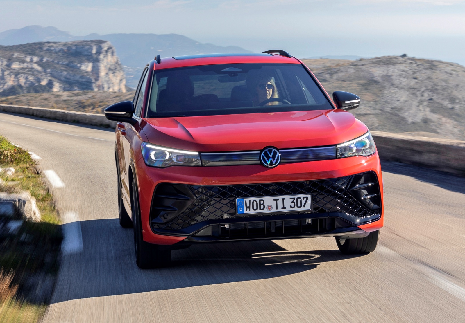 volkswagen-tiguan-przod