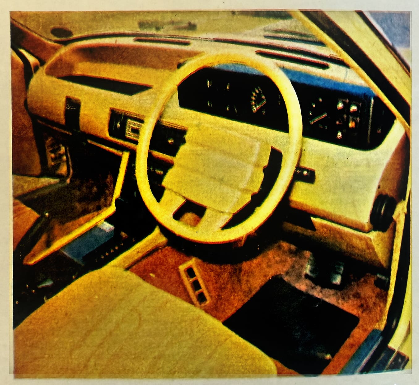 motor-34-1976-rover-3500-kokpit