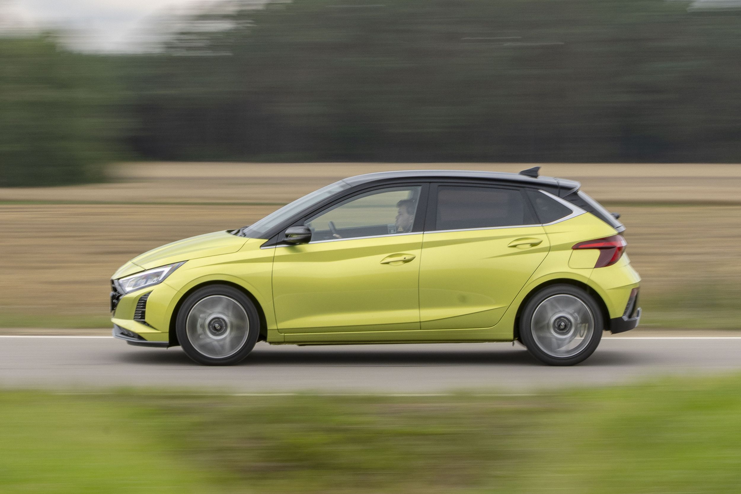Hyundai i20 - bok