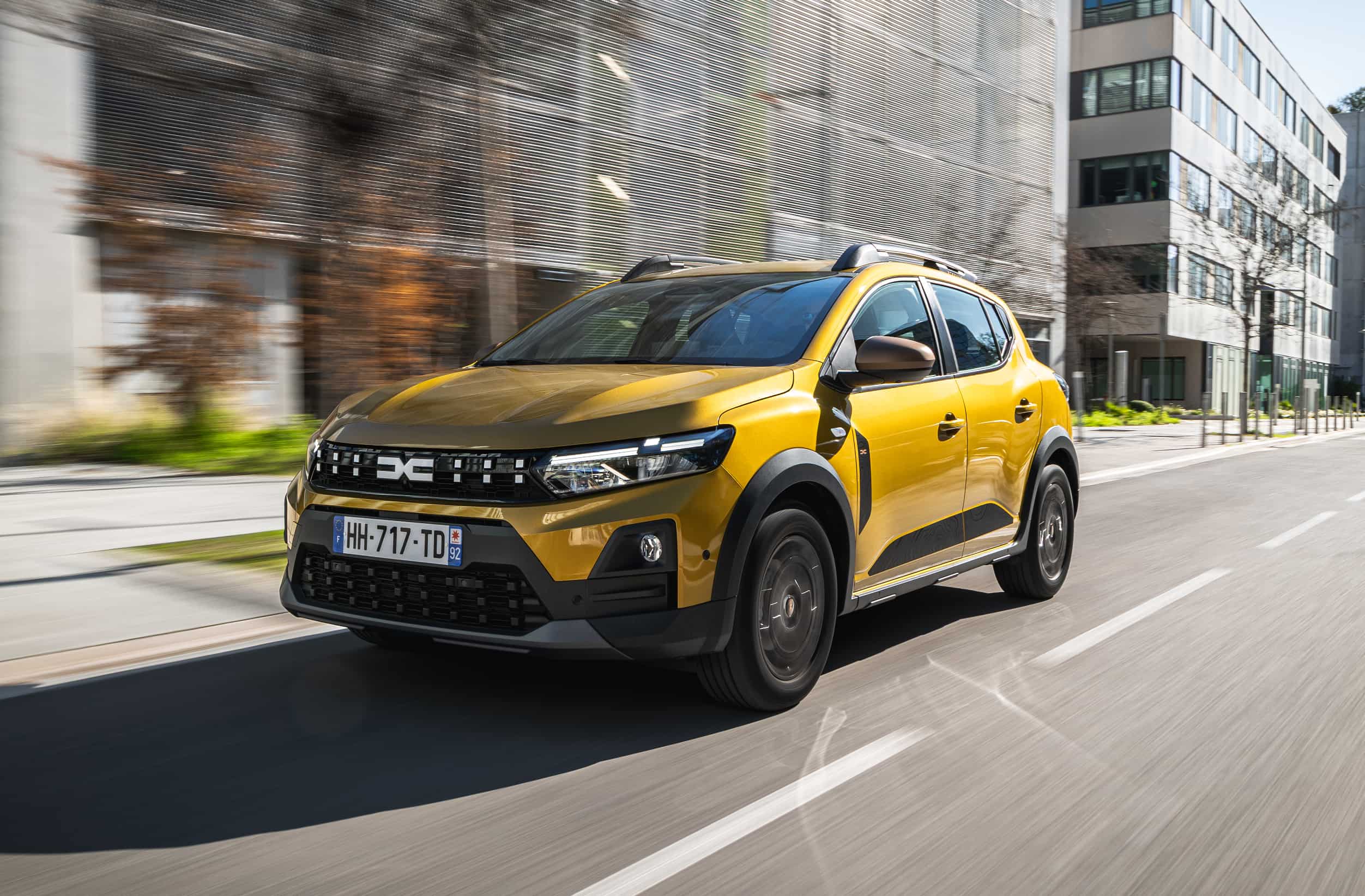 Dacia-Sandero-Stepway-III-Eco-G120-Extreme-version-przod-bok