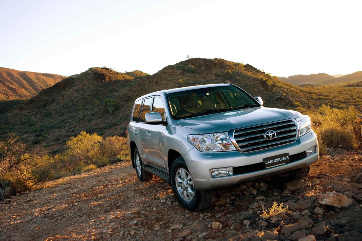 Toyota Land Cruiser z 999 999 km i oryginalnym silnikiem. Ostatnie metry do miliona czekają na kupca