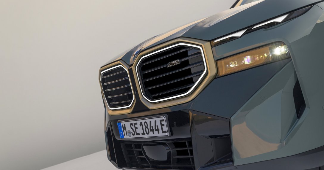 BMW XM