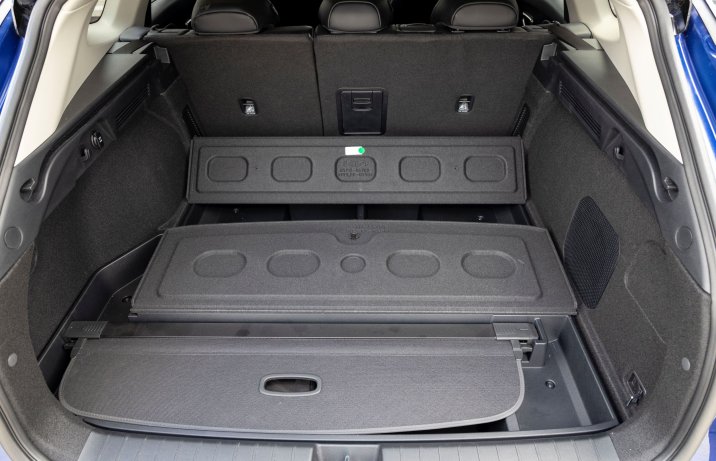 Kia K4 Kombi - schowek pod bagażnikiem