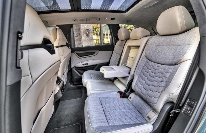 Audi Q7 – wnętrze, drugi rząd