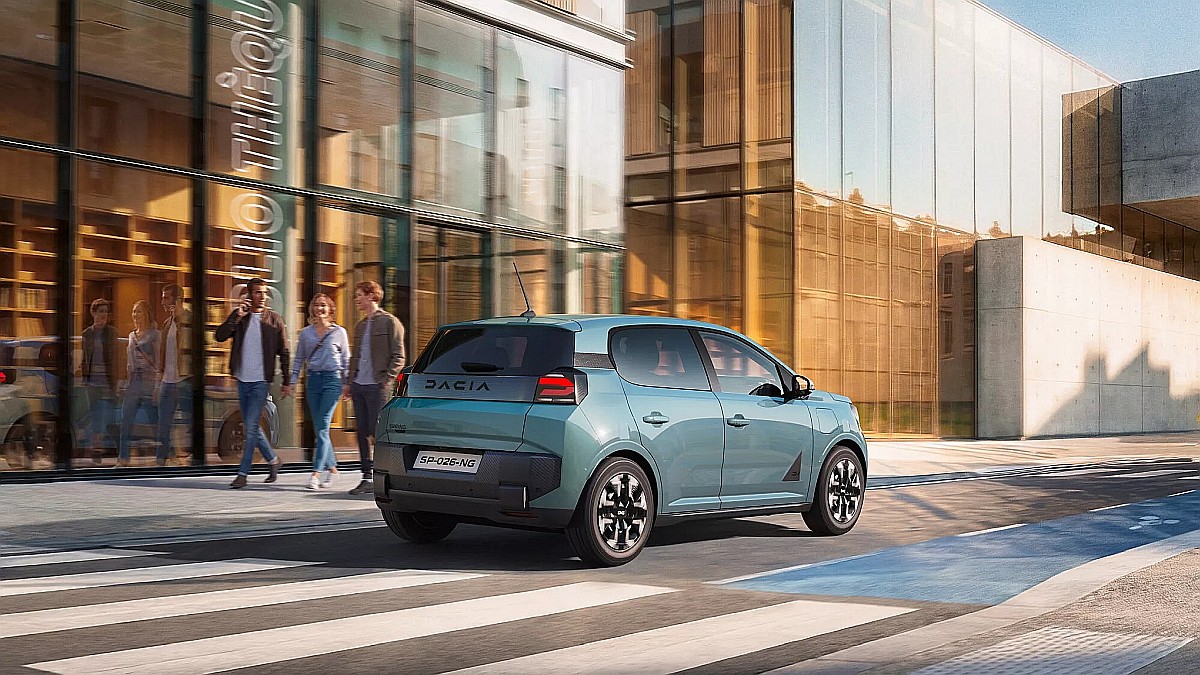 Nowa Dacia Spring (2)