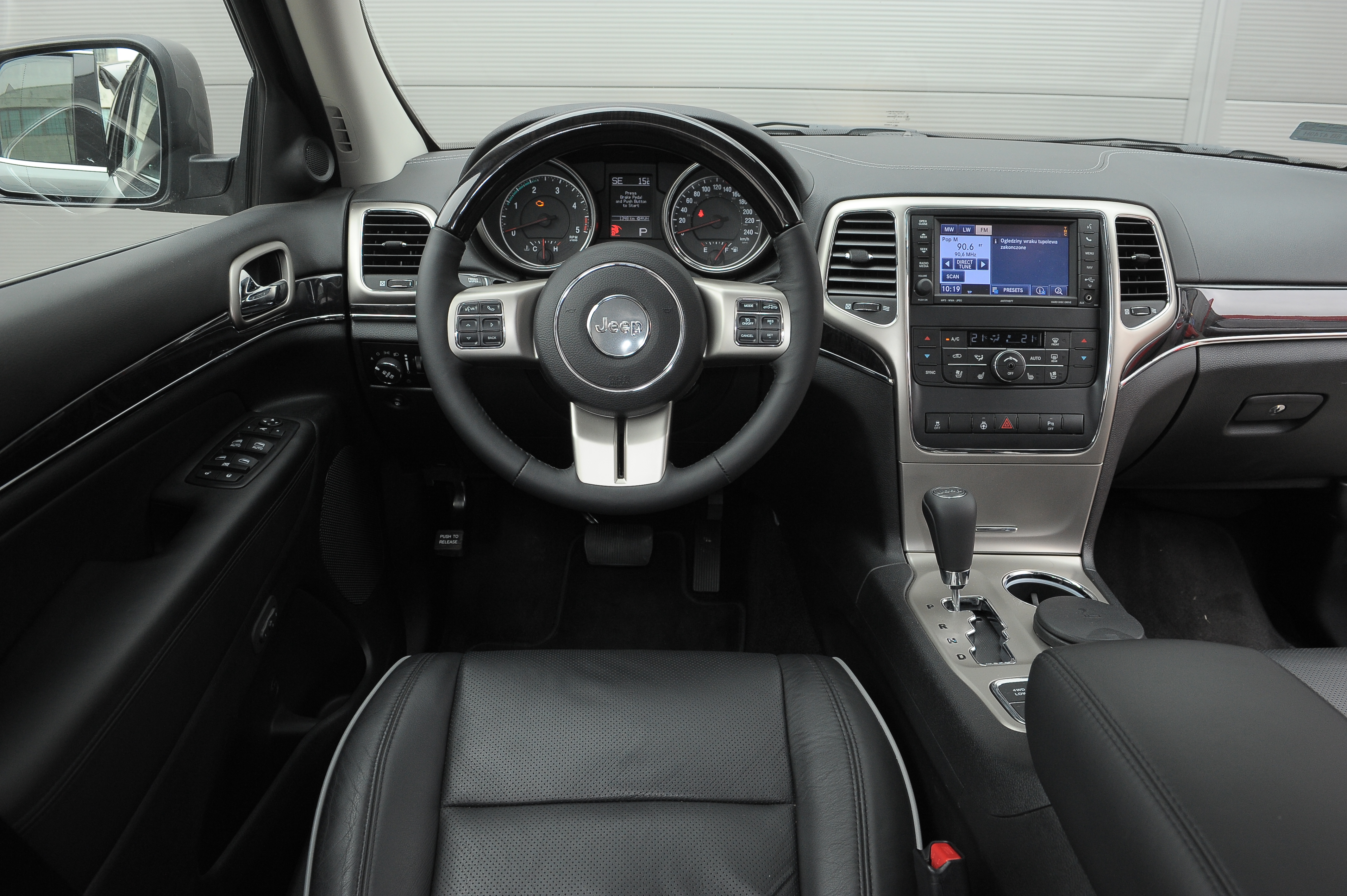 Jeep Grand Cherokee-wnętrze