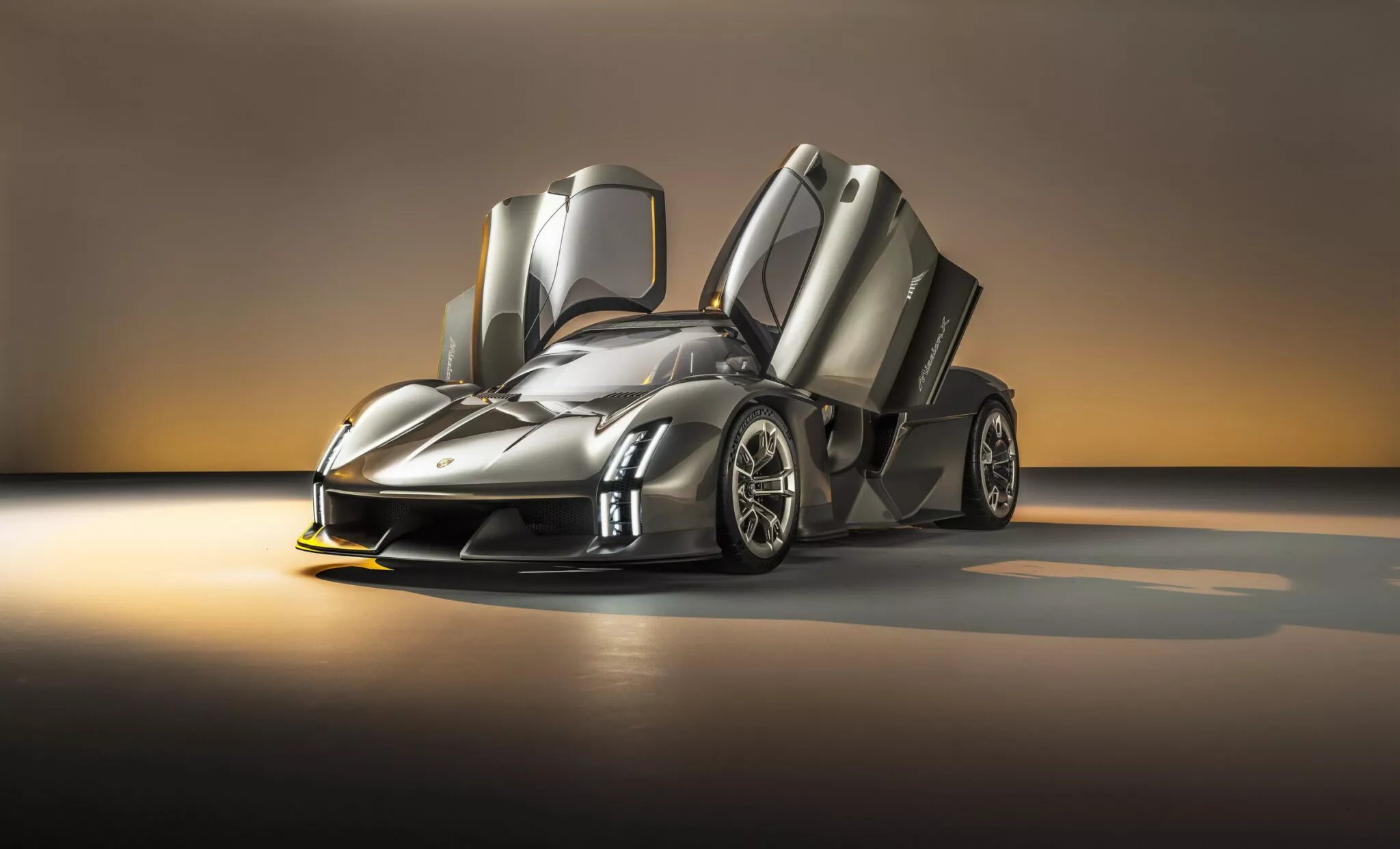 Porsche Mission X 02