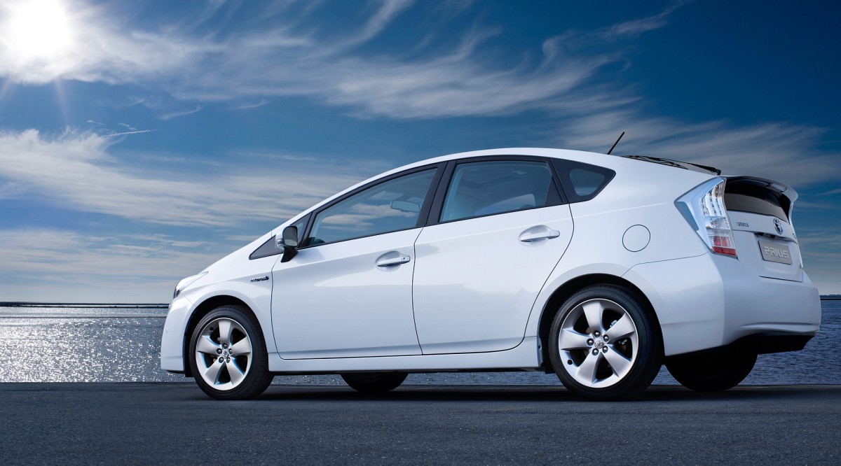 Toyota Prius III_04