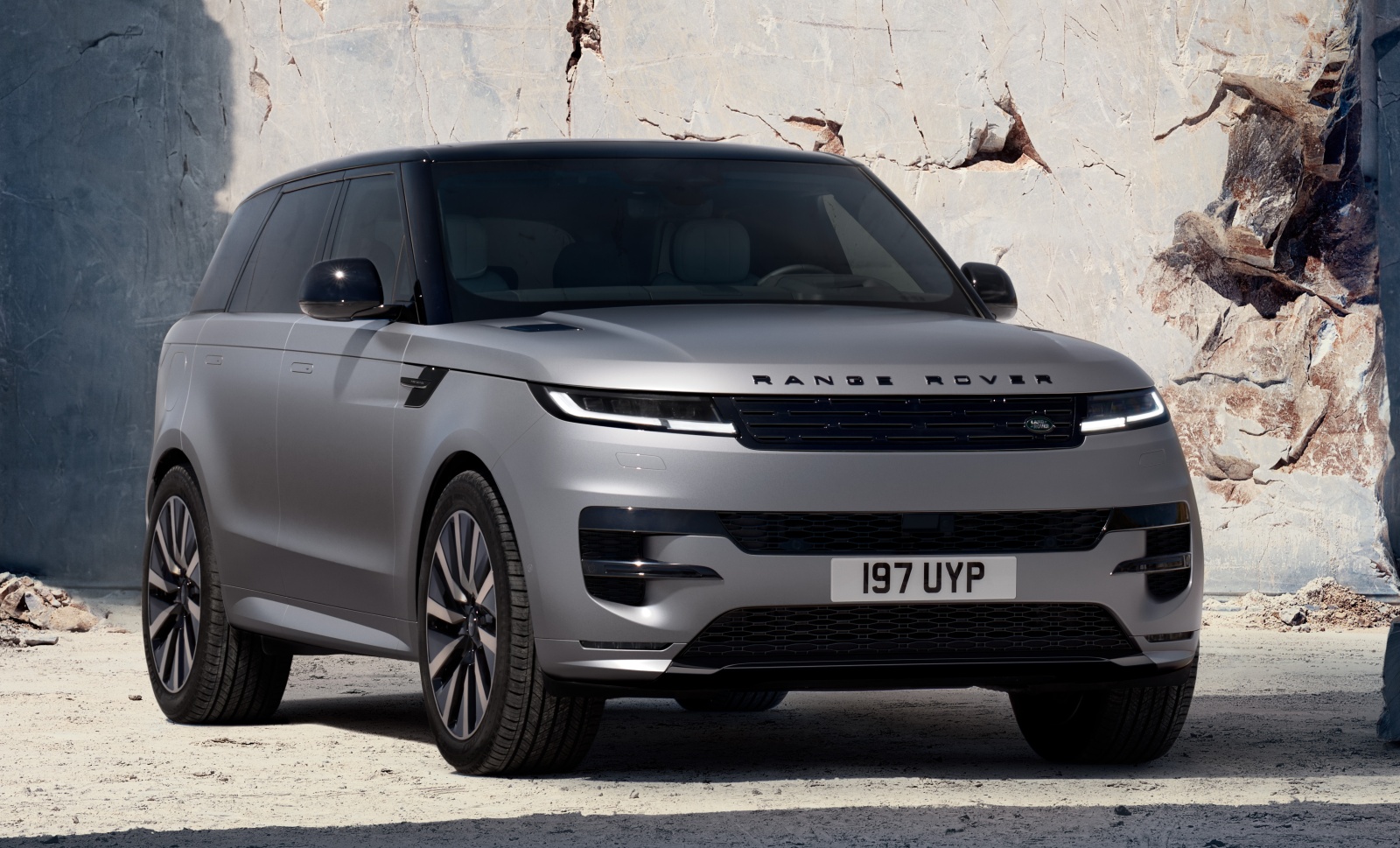 Range-Rover-Sport-Electric-przod-2