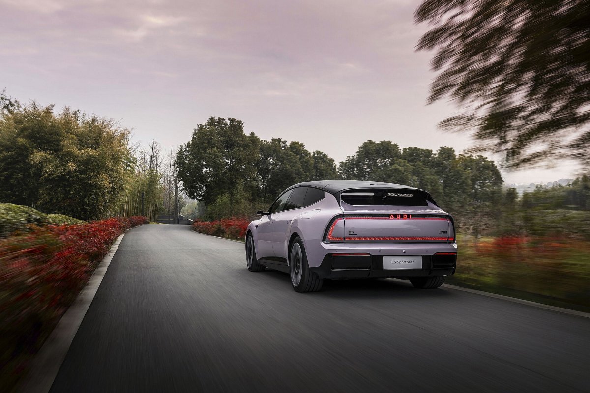 Audi próbuje zatrzymać własne auta z Chin. E5 i E7X trafiły także do polskiej oferty