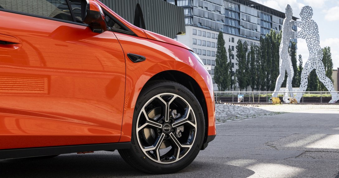 BYD DOLPHIN G DM-i – hybrydowy hatchback plug-in