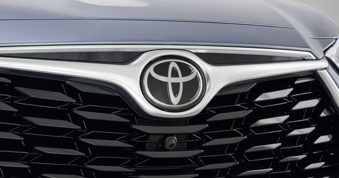 Toyota Highlander – przód