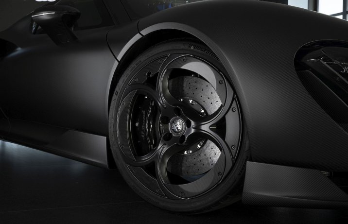 Alfa Romeo 33 Stradale Perla Nera