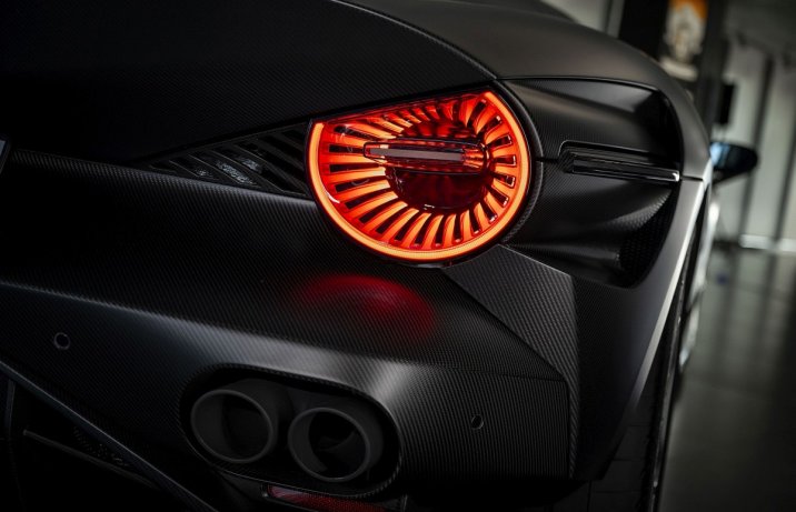 Alfa Romeo 33 Stradale Perla Nera