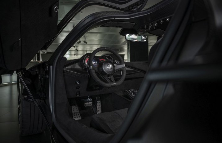 Alfa Romeo 33 Stradale Perla Nera