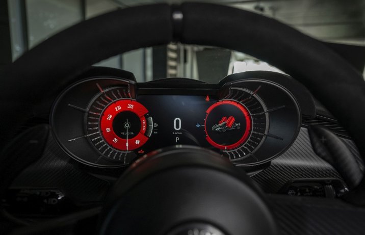 Alfa Romeo 33 Stradale Perla Nera