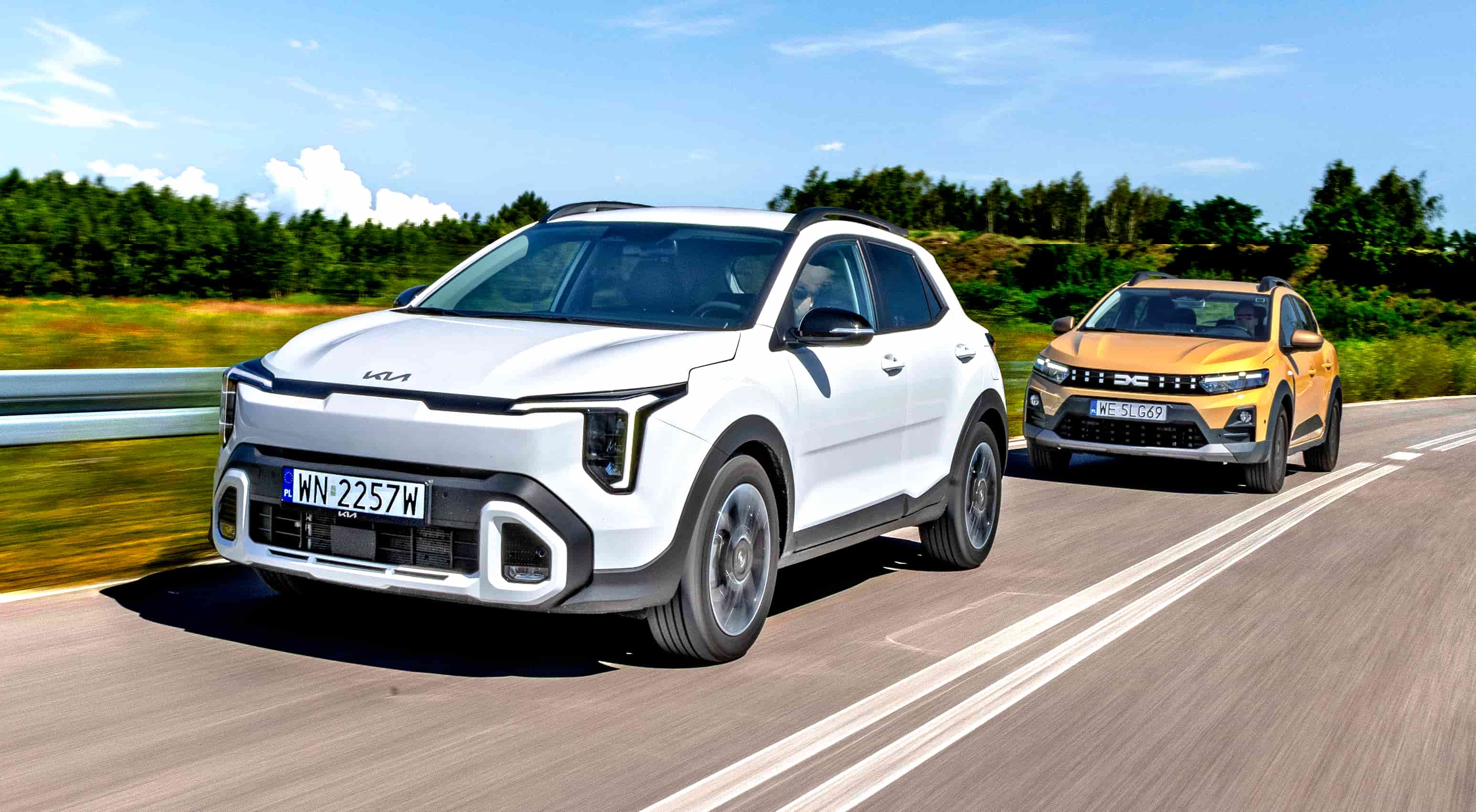 Dacia Sandero Stepway, Kia Stonic – przody