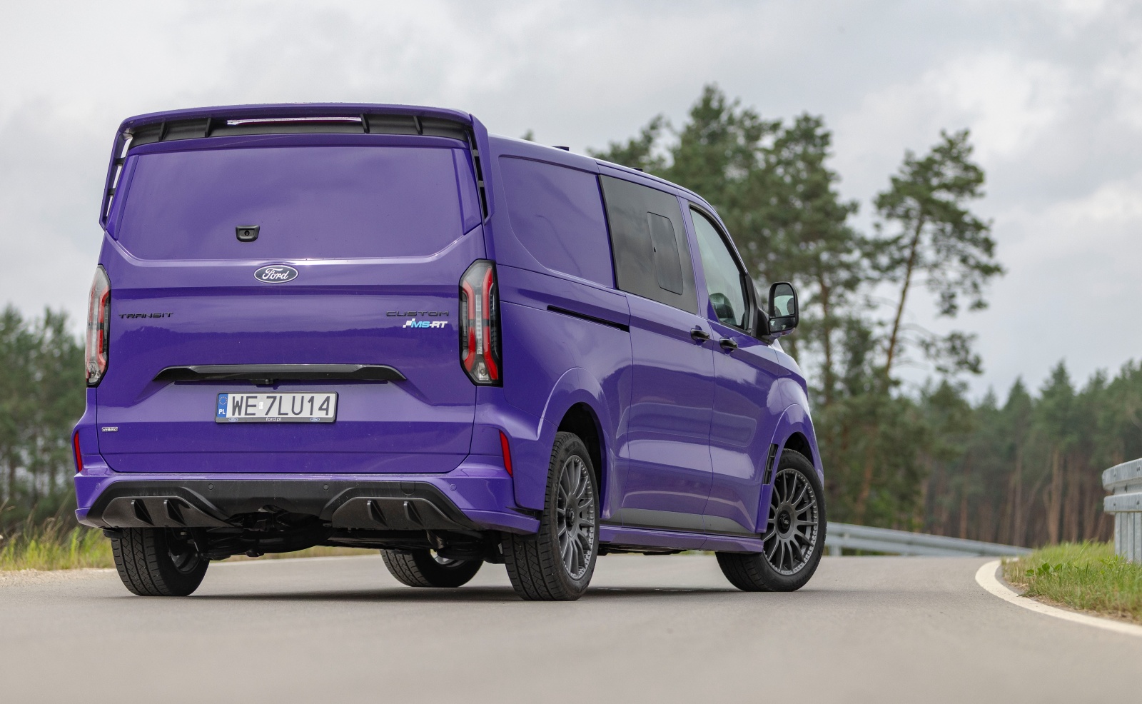 ford-transit-custom-ms-rt-tyl