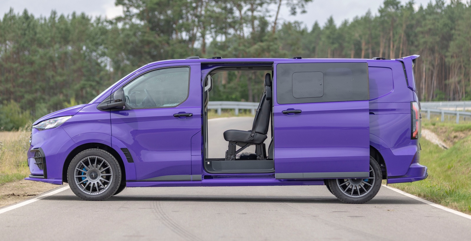 ford-transit-custom-ms-rt-bok