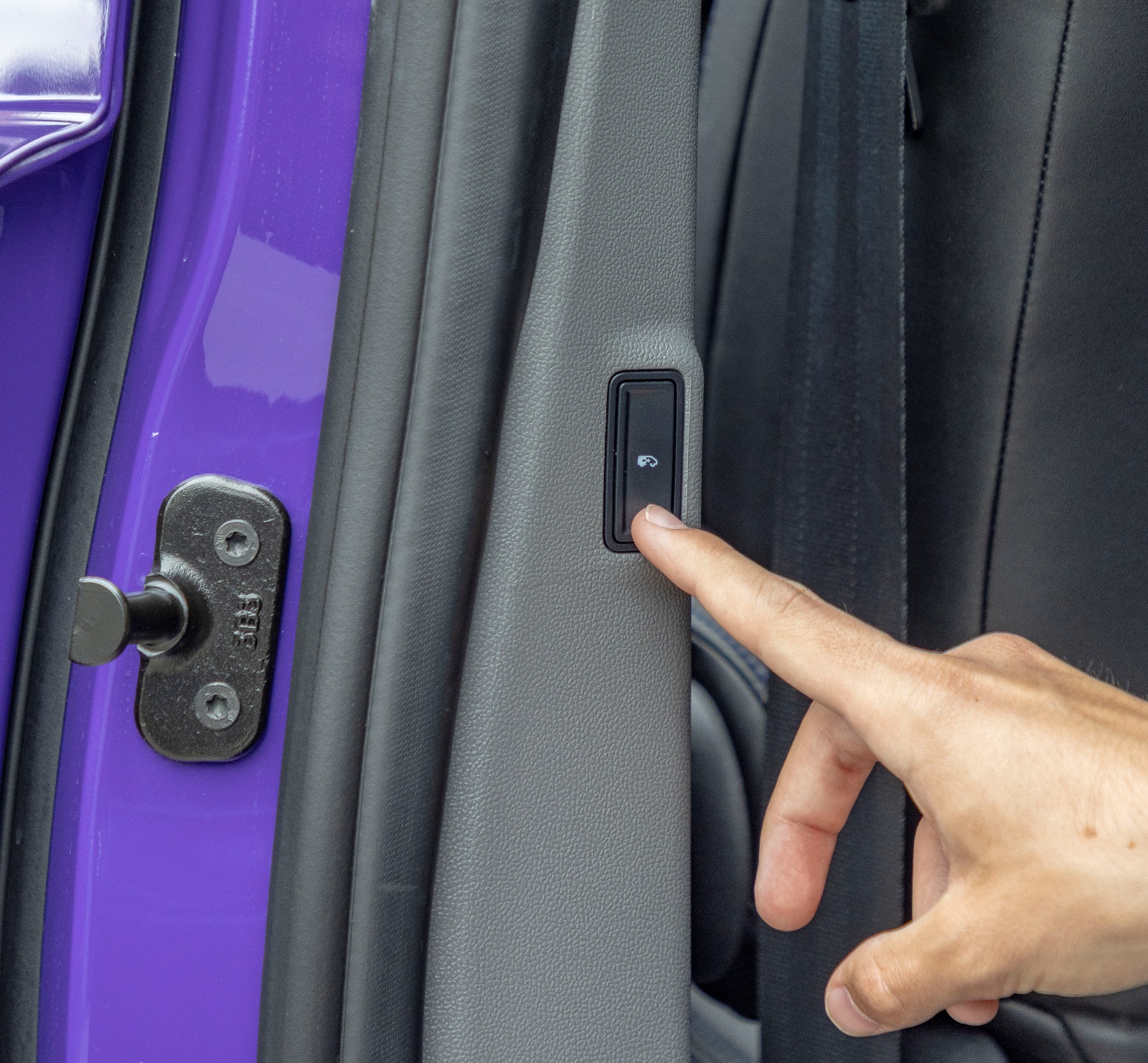 ford-transit-custom-ms-rt-zamykanie-drzwi