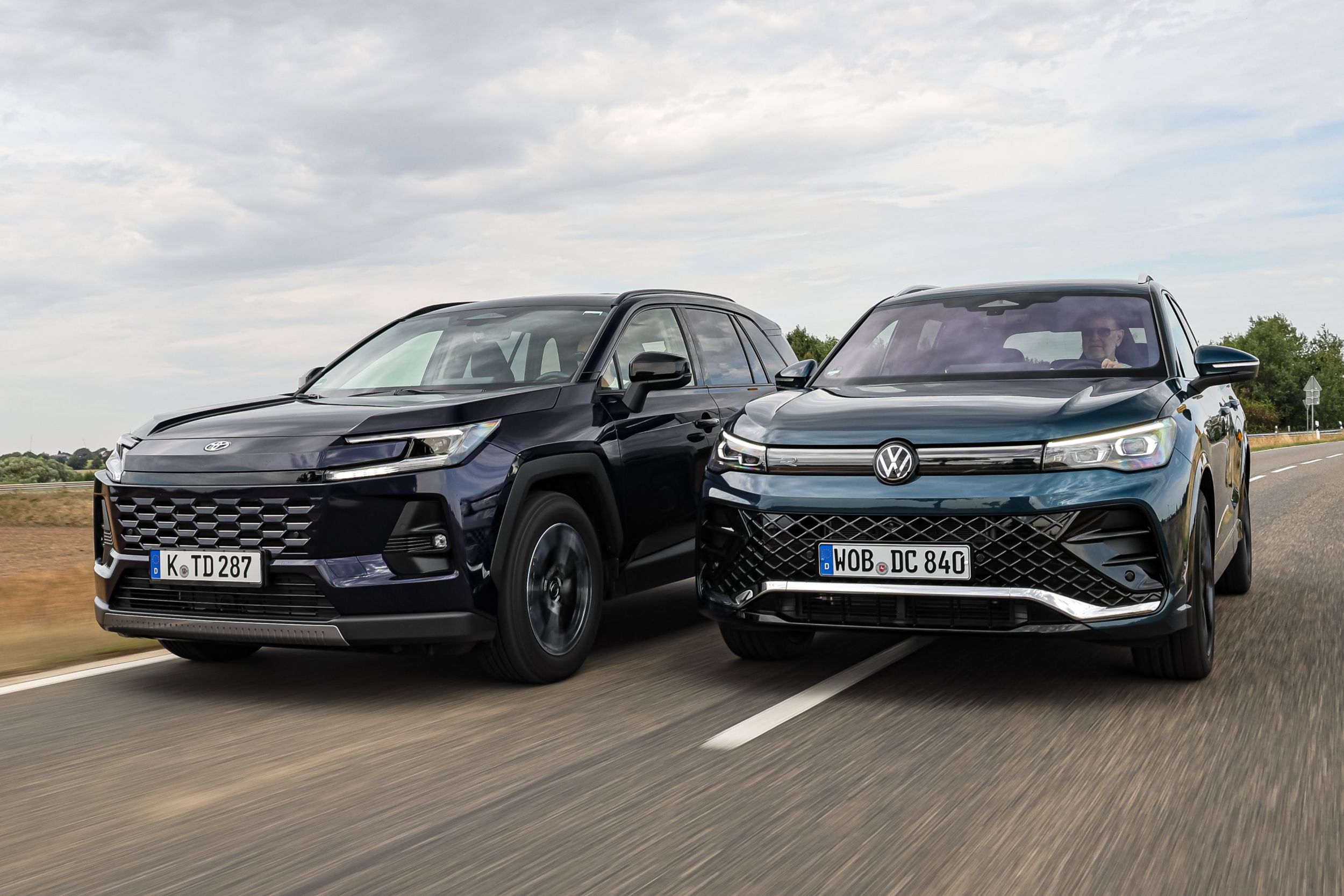 Toyota RAV4, Volkswagen Tiguan - 2