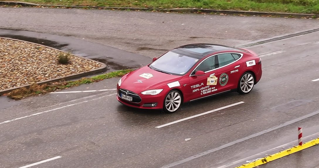 Tesla Model S przejechała już 3 mln km. Jej właściciel ma znacznie większe ambicje