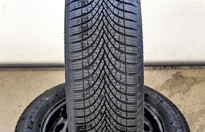 Test opon całorocznych 2026 - Dunlop All Season 2