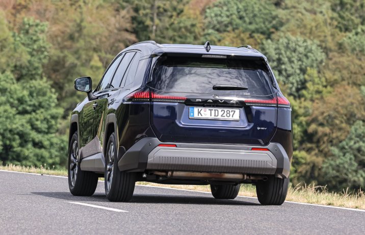 Toyota RAV4 - tył